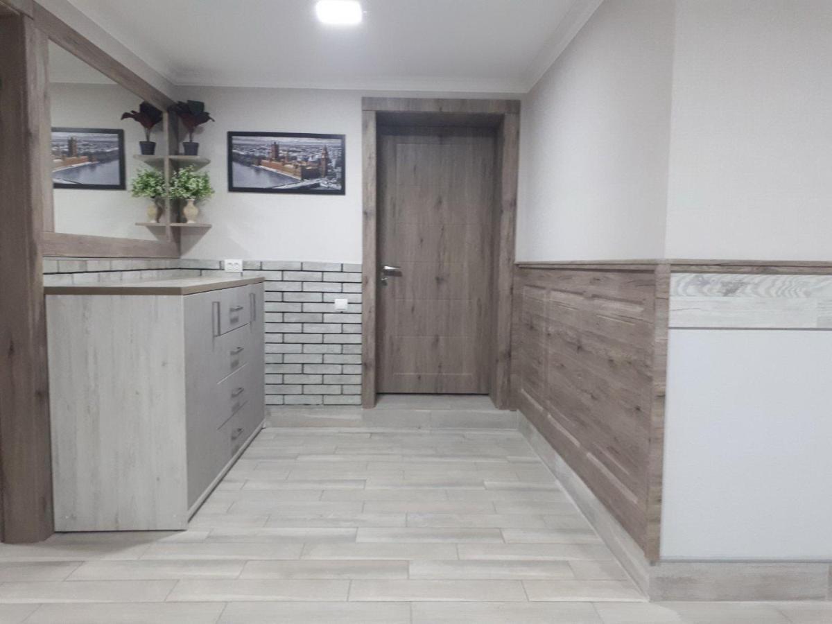 Окремі Номери В Гостьовому Будинку Типу Guest House 크로피우니츠키 외부 사진